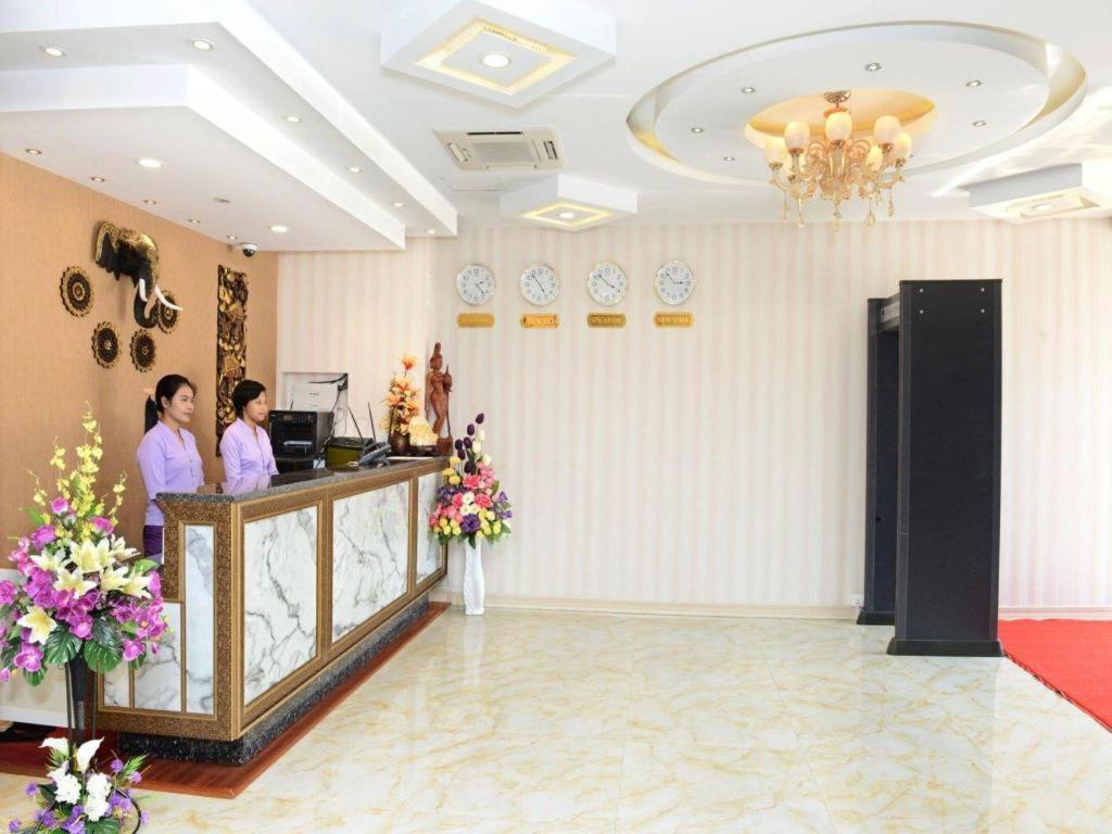 8Day Hotel Янгон Экстерьер фото