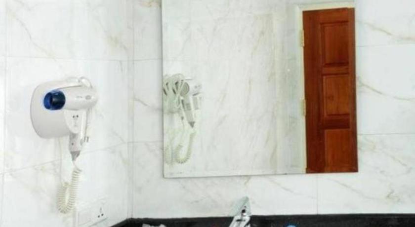8Day Hotel Янгон Экстерьер фото