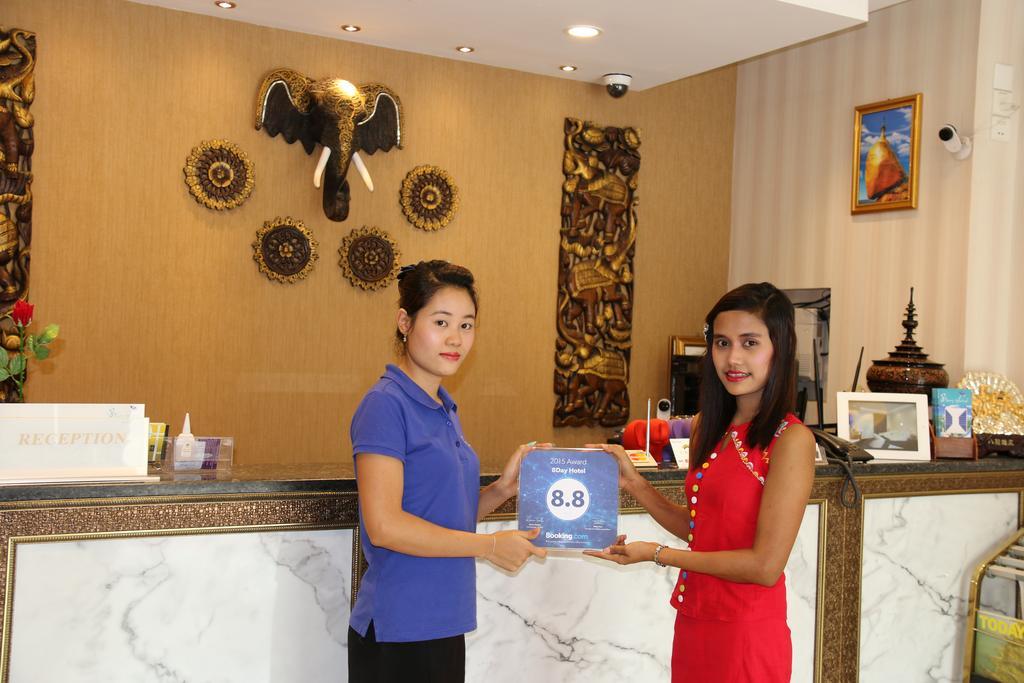 8Day Hotel Янгон Экстерьер фото