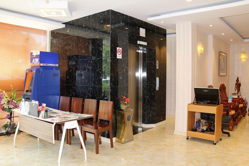 8Day Hotel Янгон Экстерьер фото